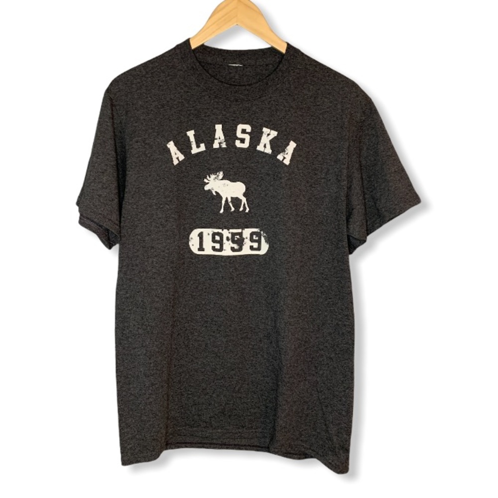 Alaska Est 1959 Moose graphic T-Shirt